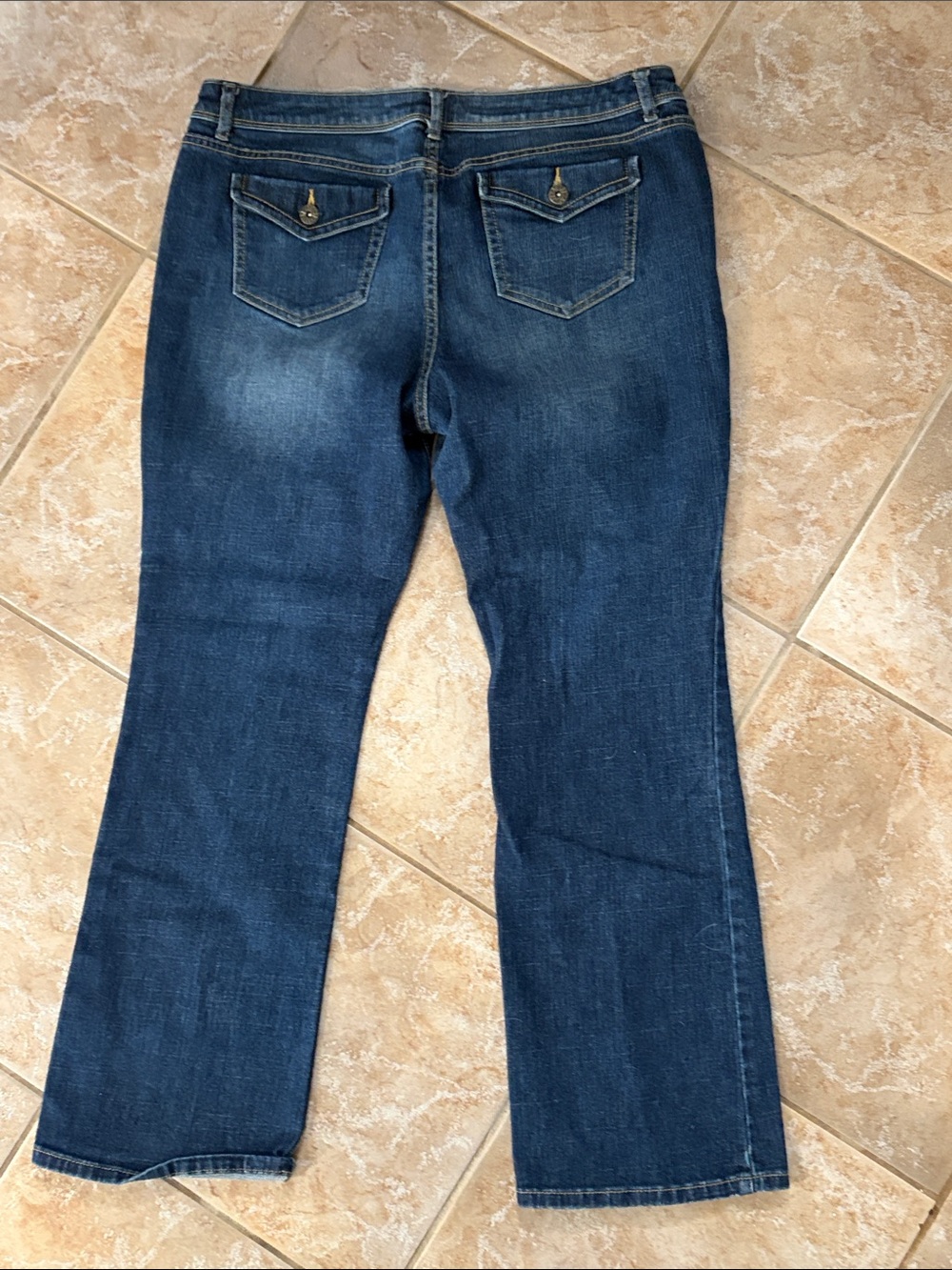 Simply Vera Vera Wang Flap Pocket Bootcut Jeans Size 14P - Picture 3 of 8